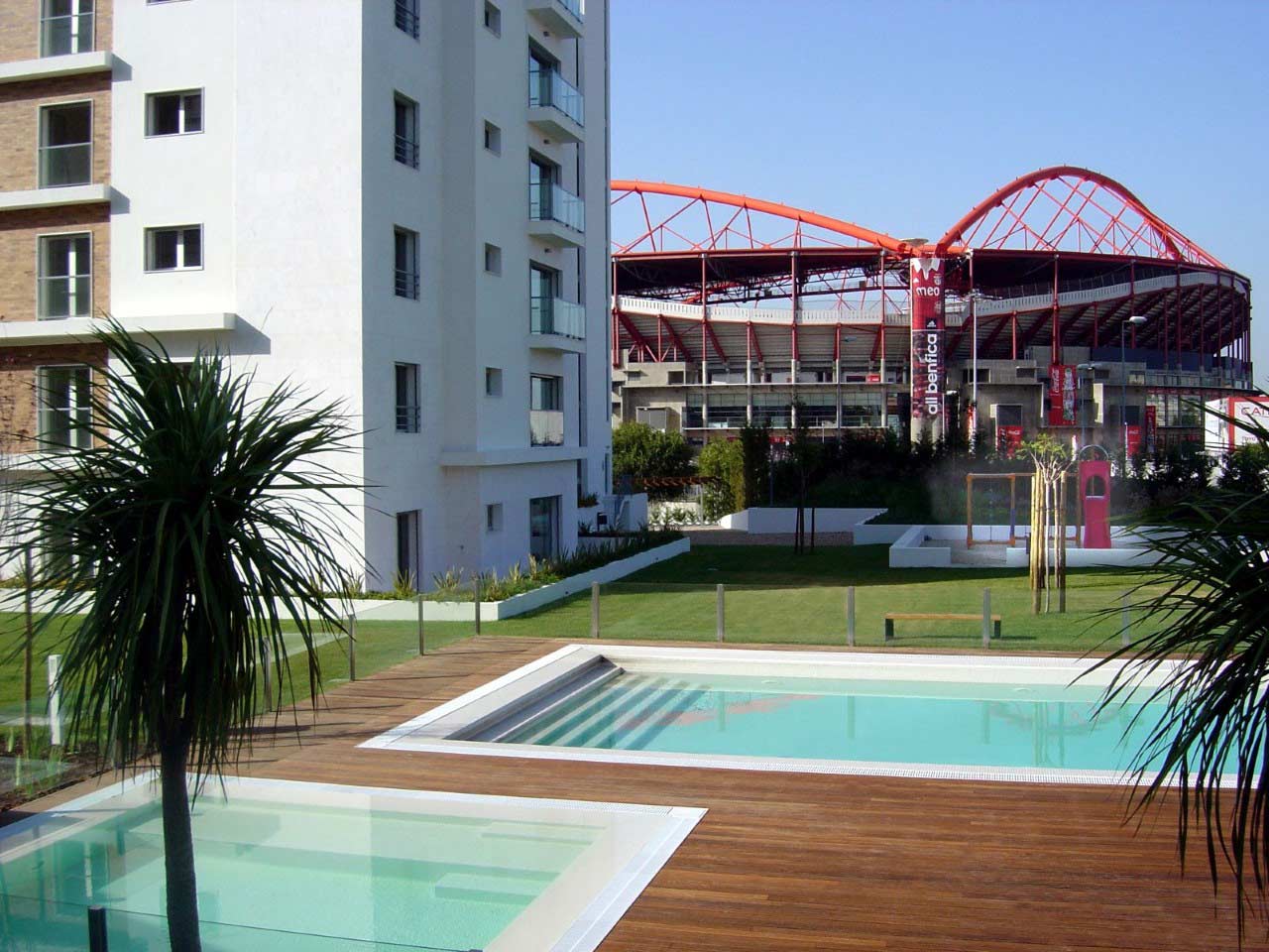 Benfica Stadium - Condomínio Privado